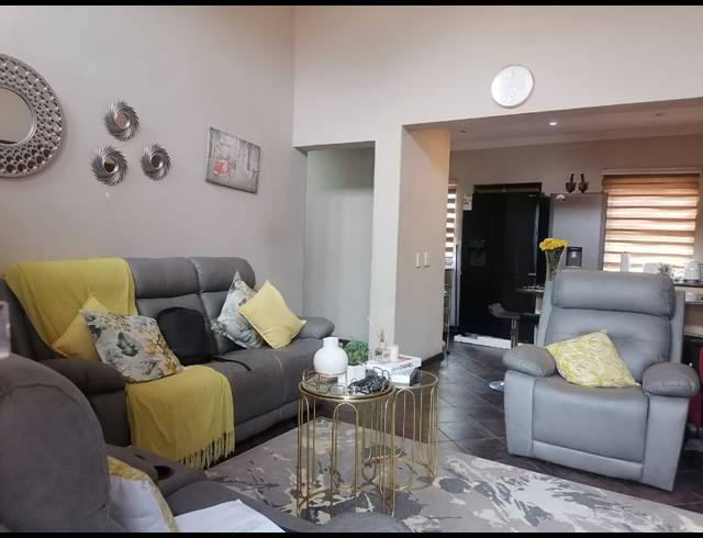 2 BEDROOM TOWNHOUSE SOLD IN BERGSIG